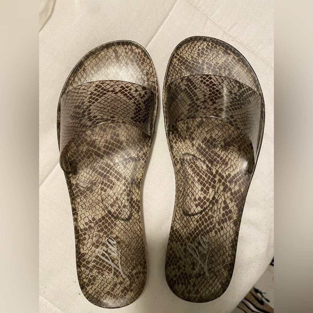 Woman sandals